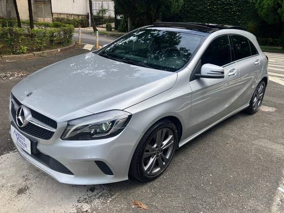 MERCEDES-BENZ A 200 1.6 CGI FLEX 7G-DCT MERCEDES-BENZ A 200 1.6 CGI FLEX 7G-DCT
